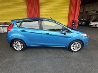 2013 Ford Fiesta - Thumbnail