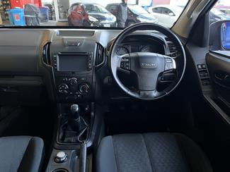 2018 Isuzu D-Max - Thumbnail