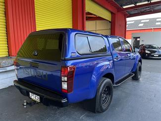 2018 Isuzu D-Max - Thumbnail