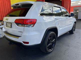 2015 Jeep Grand Cherokee - Thumbnail