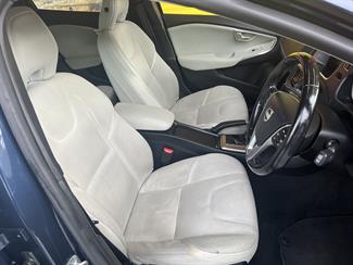 2014 Volvo v40 - Thumbnail