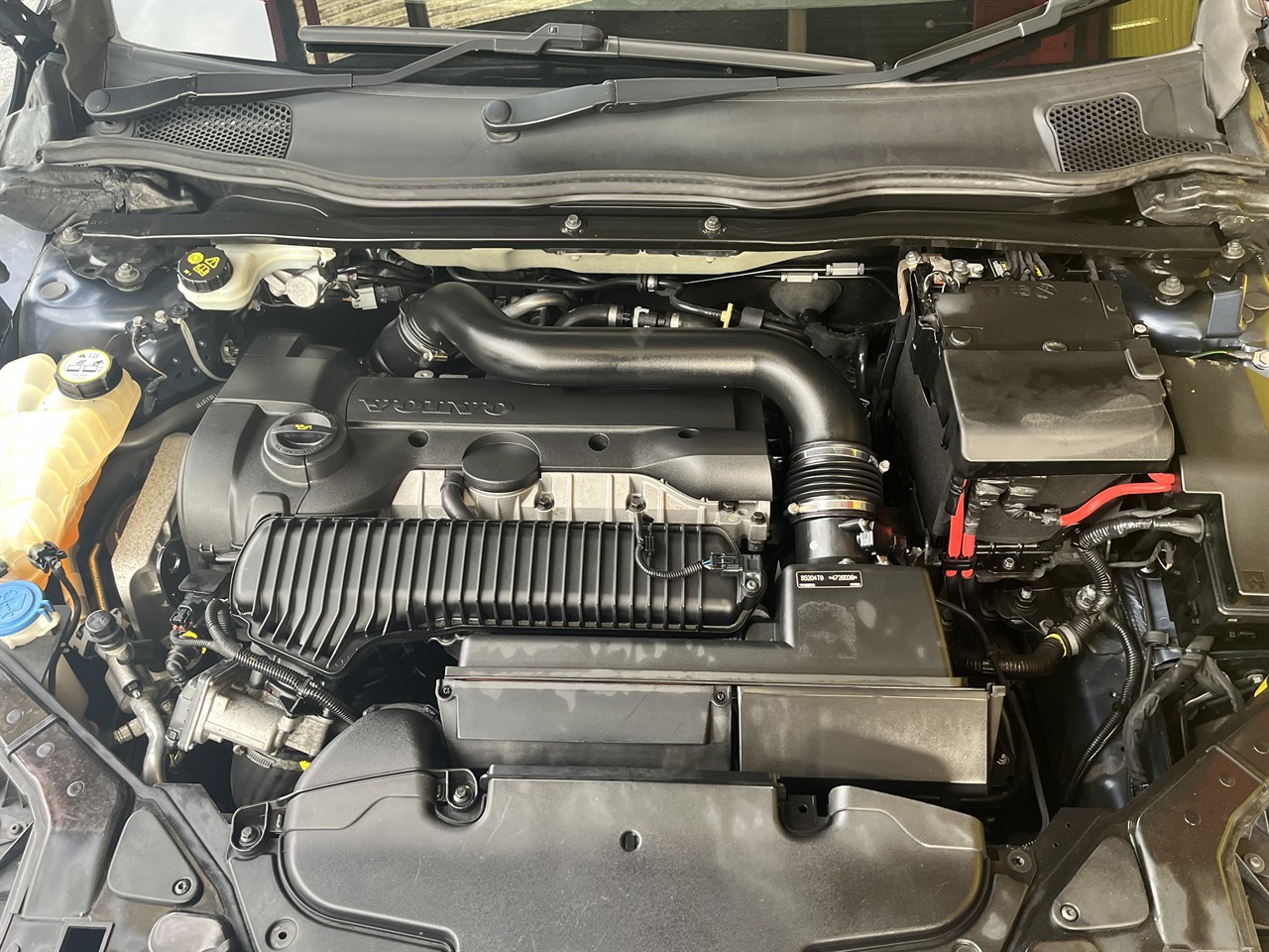 2014 Volvo v40