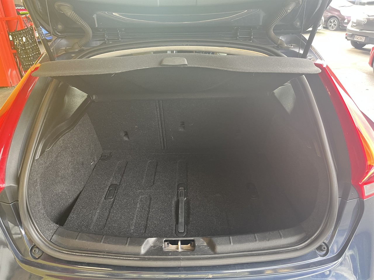 2014 Volvo v40