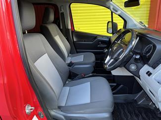 2019 Toyota Hiace - Thumbnail