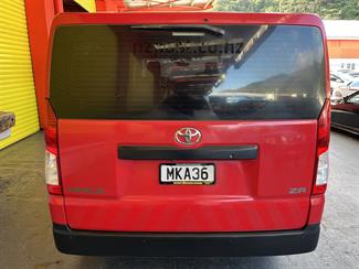 2019 Toyota Hiace - Thumbnail