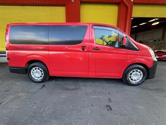 2019 Toyota Hiace - Thumbnail