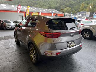 2016 Kia Sportage - Thumbnail