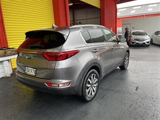 2016 Kia Sportage - Thumbnail