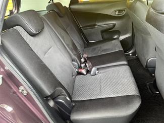 2011 Toyota Ractis - Thumbnail