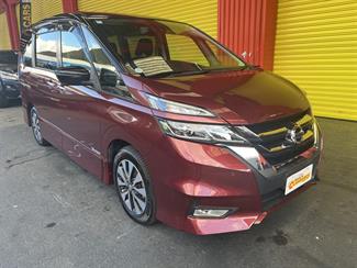 2016 Nissan Serena - Thumbnail