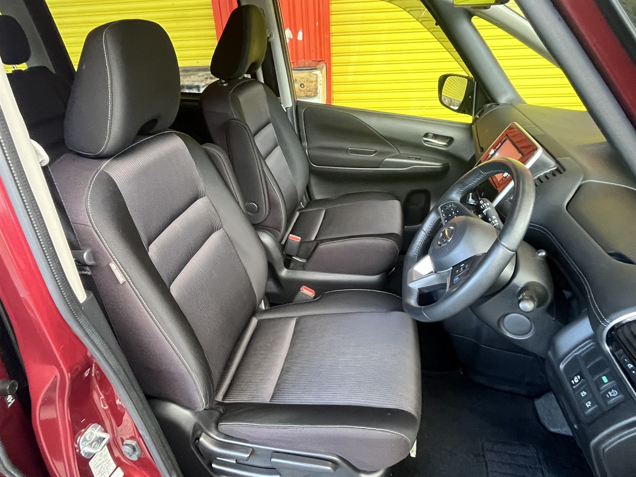 2016 Nissan Serena