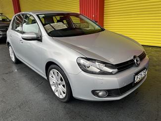 2010 Volkswagen Golf - Thumbnail