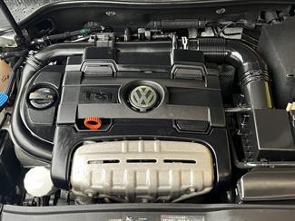 2010 Volkswagen Golf - Thumbnail