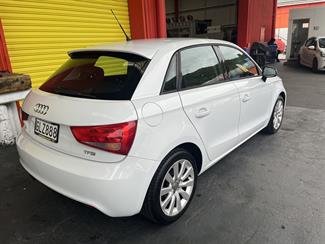 2012 Audi A1 - Thumbnail