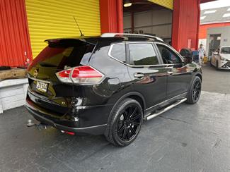 2015 Nissan X-Trail - Thumbnail