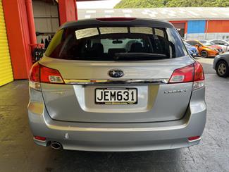 2009 Subaru Legacy - Thumbnail