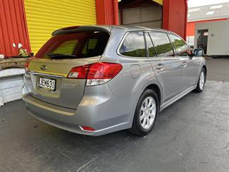 2009 Subaru Legacy - Thumbnail