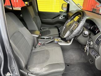 2012 Nissan Navara - Thumbnail