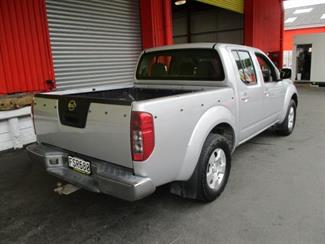 2011 Nissan Navara - Thumbnail