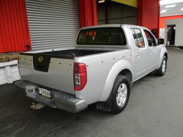 2011 Nissan Navara