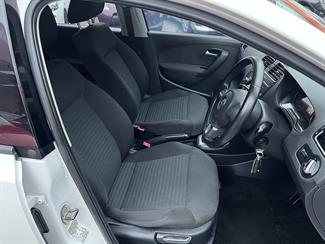 2012 Volkswagen Polo - Thumbnail