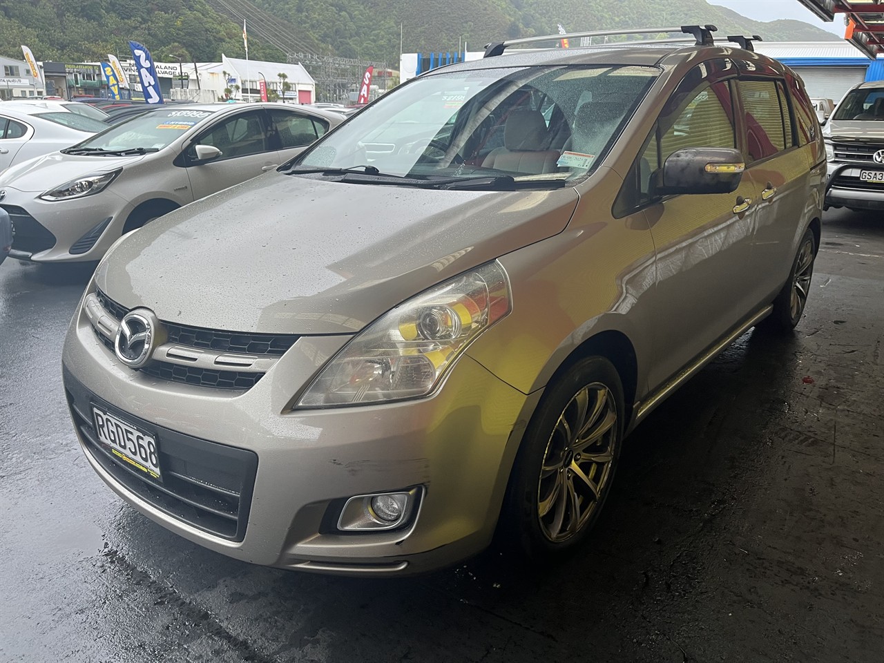 2006 Mazda MPV