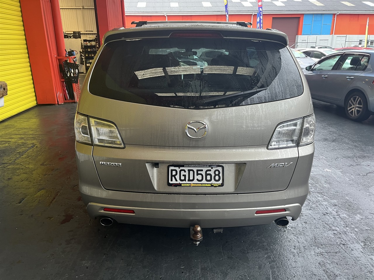 2006 Mazda MPV