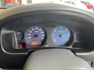 2011 Nissan Navara - Thumbnail