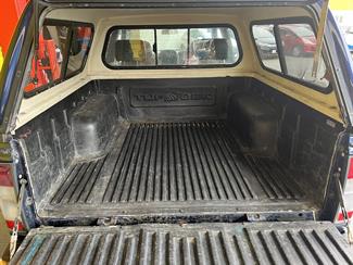 2011 Nissan Navara - Thumbnail