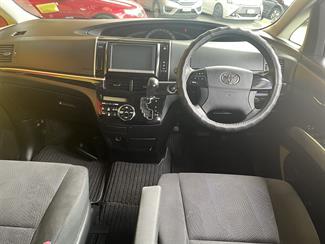 2012 Toyota Estima - Thumbnail