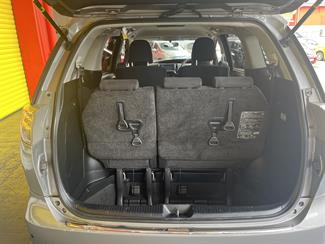 2012 Toyota Estima - Thumbnail