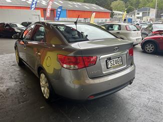 2010 Kia Cerato - Thumbnail