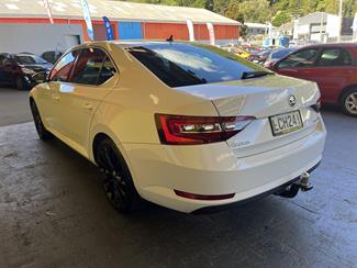 2017 Skoda SUPERB - Thumbnail