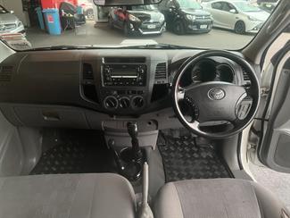 2010 Toyota Hilux - Thumbnail