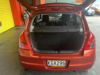 2007 Suzuki Swift - Thumbnail