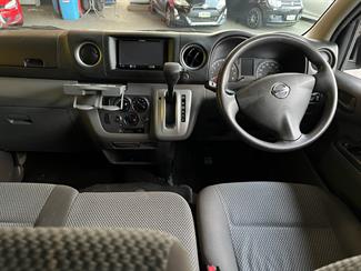 2017 Nissan Nv350 - Thumbnail