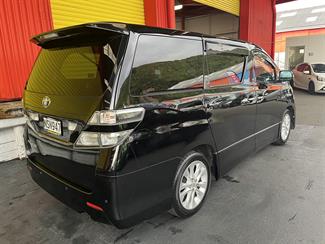 2010 Toyota Vellfire - Thumbnail