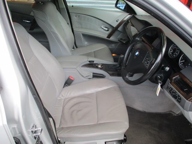 2004 BMW 525I