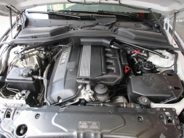 2004 BMW 525I