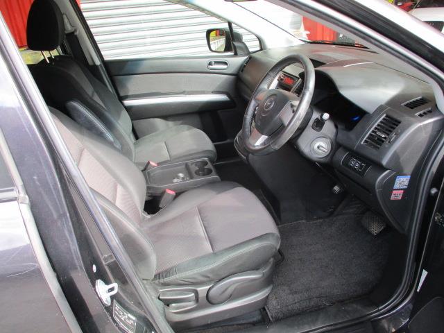 2006 Mazda MPV