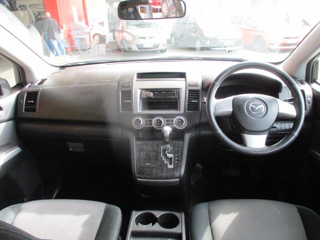 2006 Mazda MPV