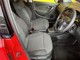2010 Volkswagen Polo - Thumbnail