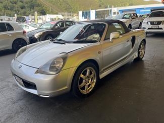 2000 Toyota Mr-S - Thumbnail