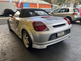 2000 Toyota Mr-S - Thumbnail