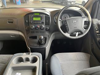 2015 Hyundai Iload - Thumbnail