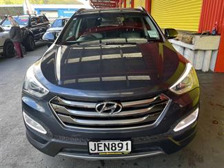 2015 Hyundai Santa Fe - Thumbnail