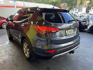 2015 Hyundai Santa Fe - Thumbnail