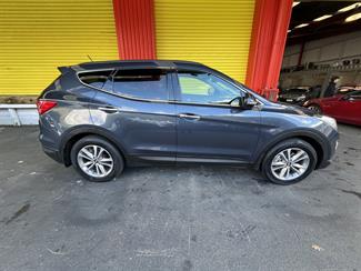 2015 Hyundai Santa Fe - Thumbnail