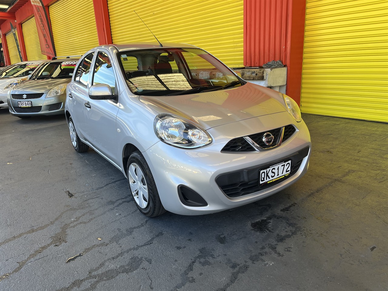 2017 Nissan March