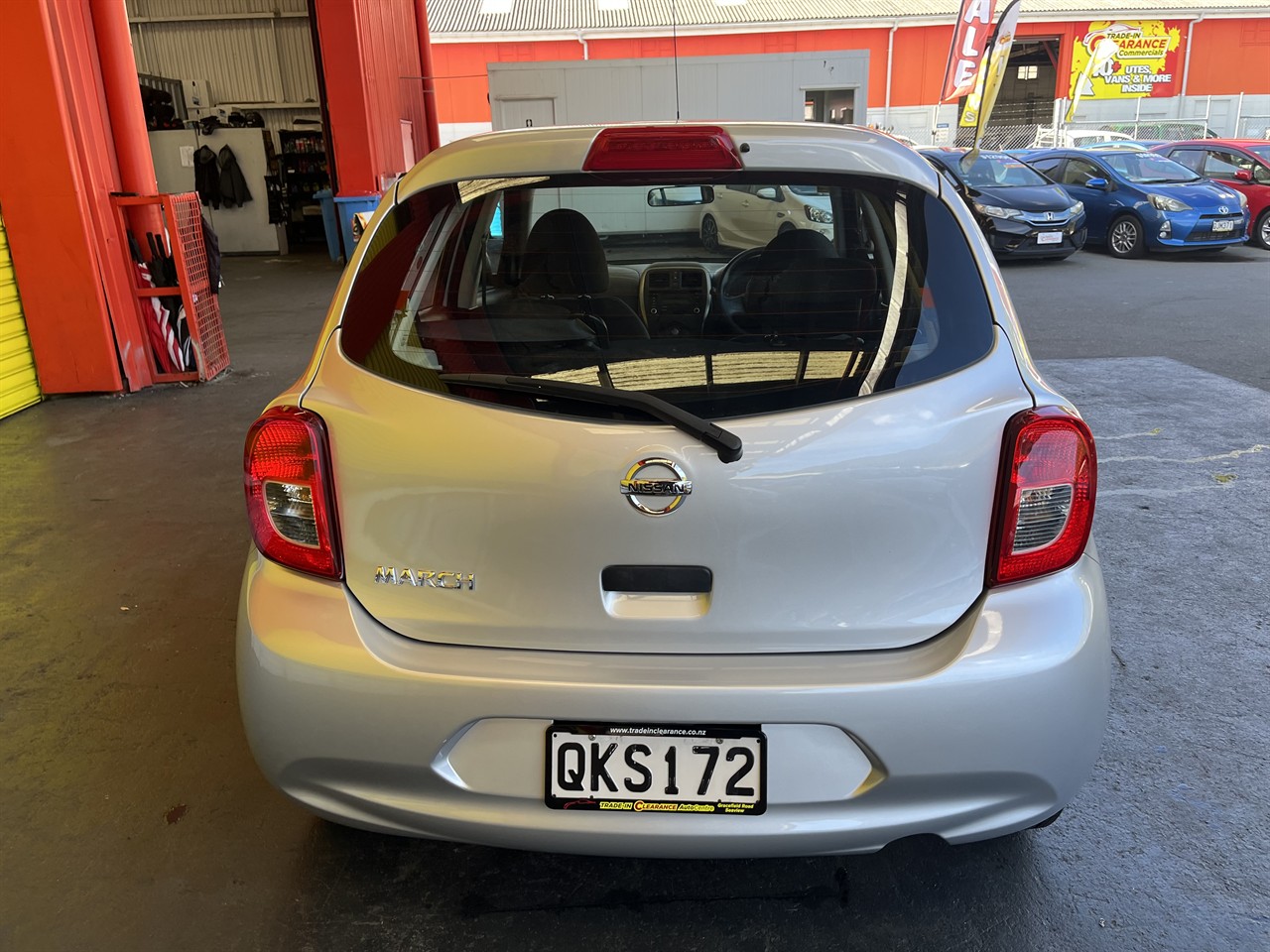 2017 Nissan March